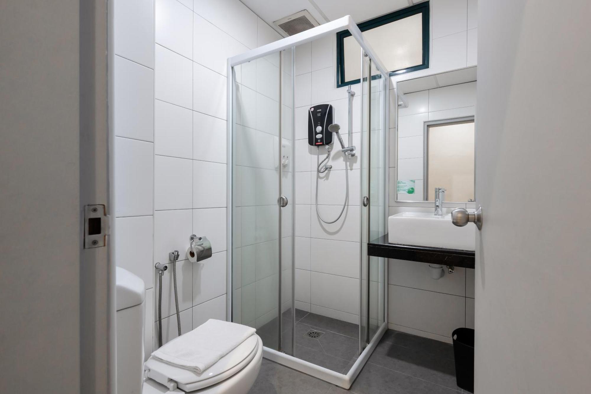 Golden View Serviced Apartments Tanjung Tokong Dış mekan fotoğraf
