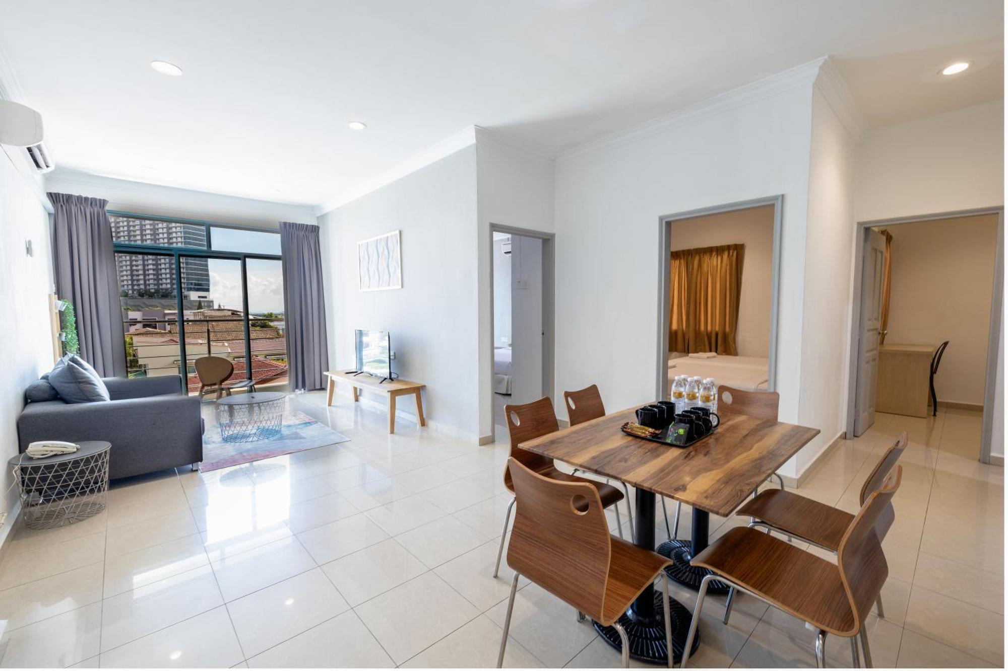 Golden View Serviced Apartments Tanjung Tokong Dış mekan fotoğraf