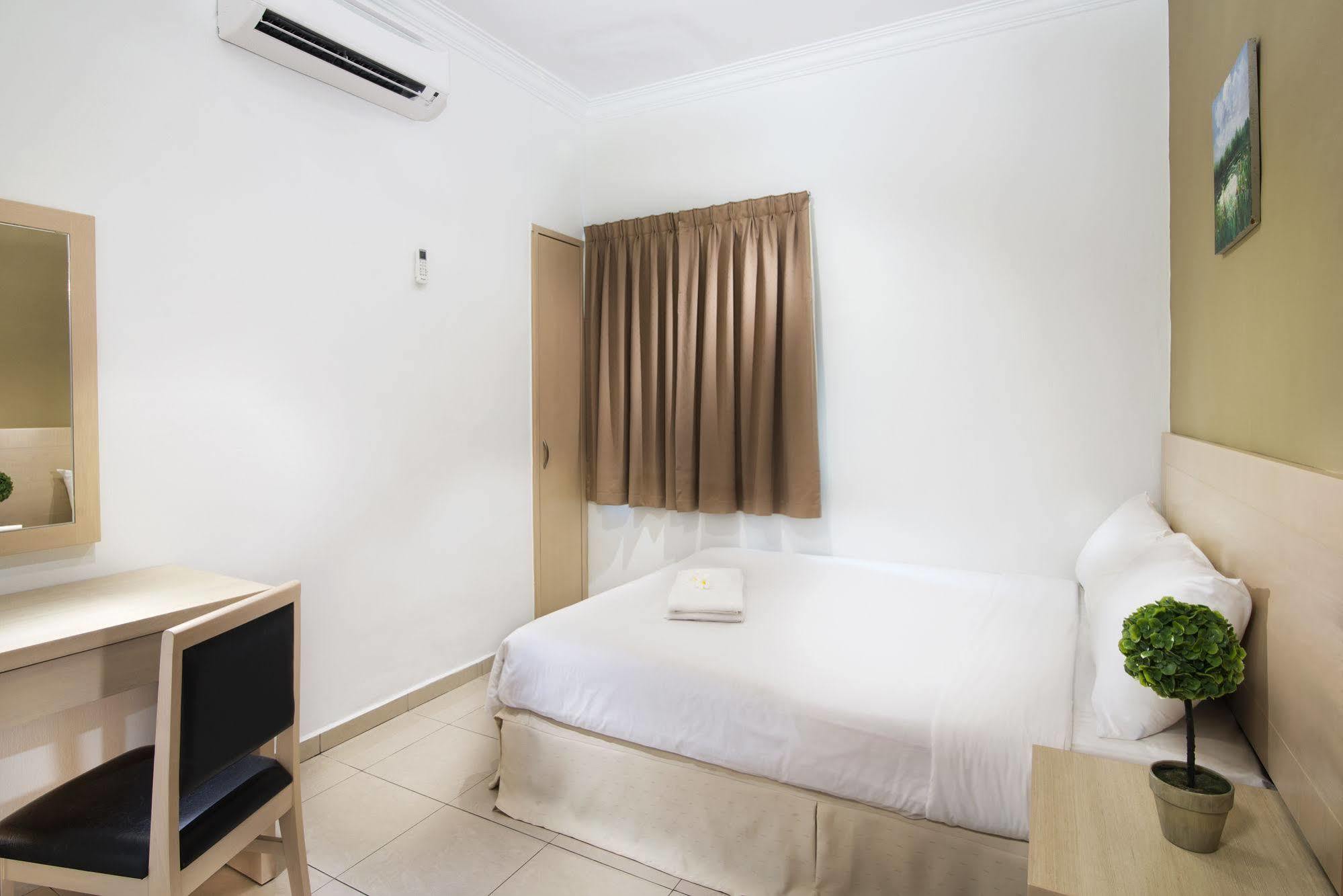 Golden View Serviced Apartments Tanjung Tokong Dış mekan fotoğraf