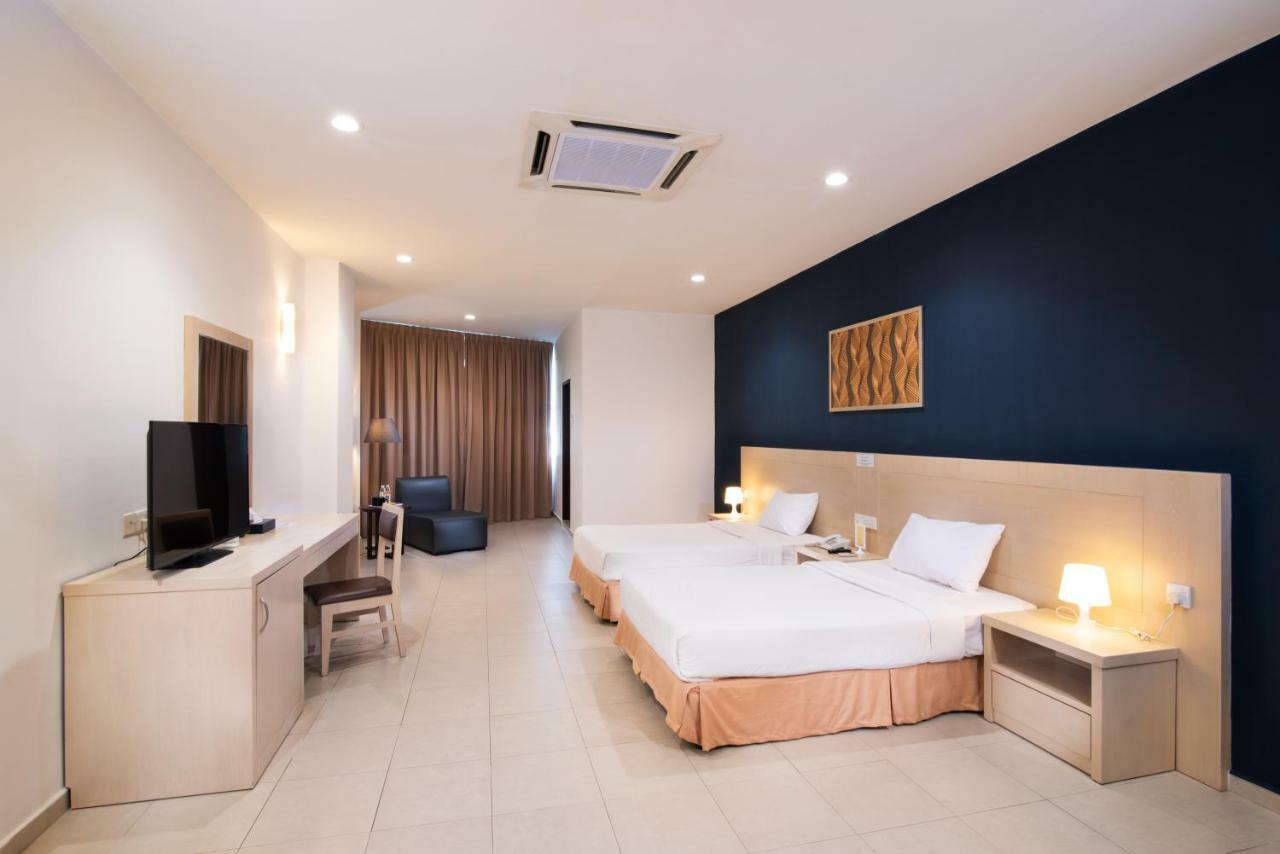 Golden View Serviced Apartments Tanjung Tokong Dış mekan fotoğraf